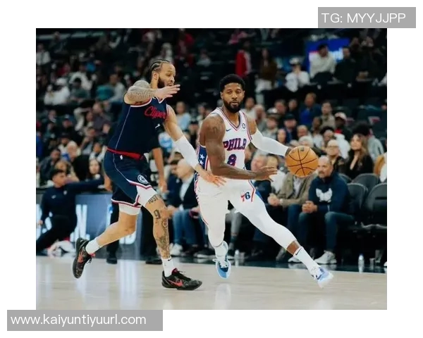 乔治半场表现亮眼12分钟内贡献7分2篮板1助攻2抢断展现实力